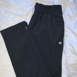 New Number 8 men's pants, lightweight, polyester /Spandex, Quick dry, size Large